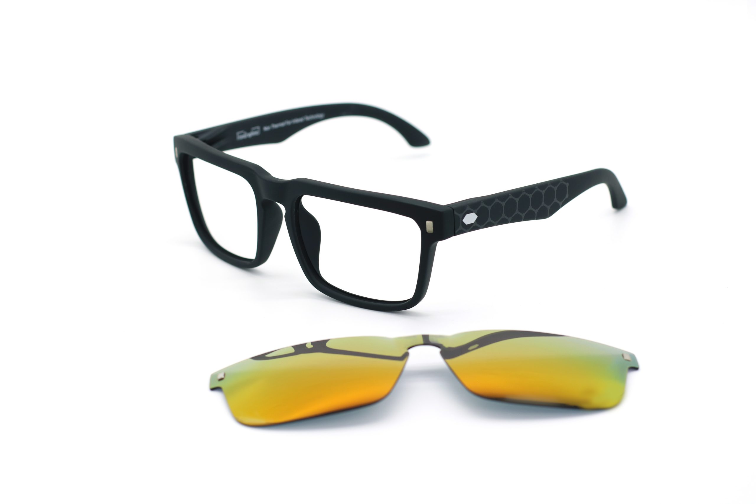 TF009M-C04 O4i 磁吸遠紅外線太陽眼鏡(沙黑)